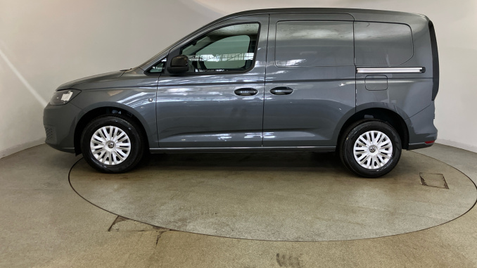 Volkswagen Caddy Cargo C20 Diesel 2.0 TDI 102 Commerce Plus Van [Assistance] - Image 45